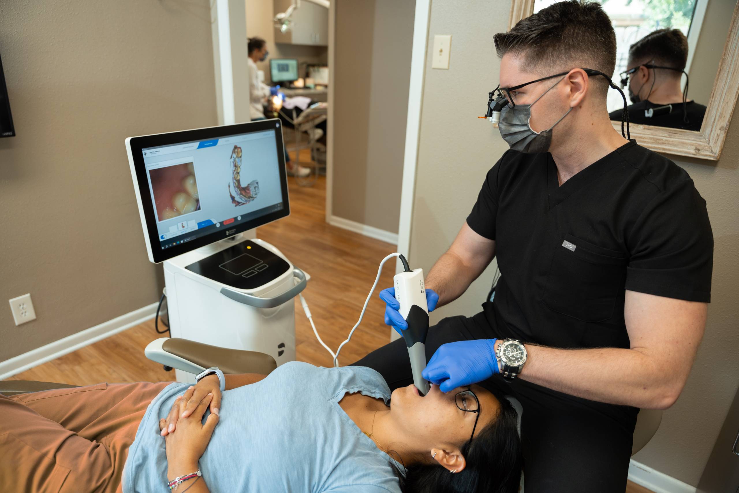 Tooth repair and restorations from our dentist in Elgin, TX