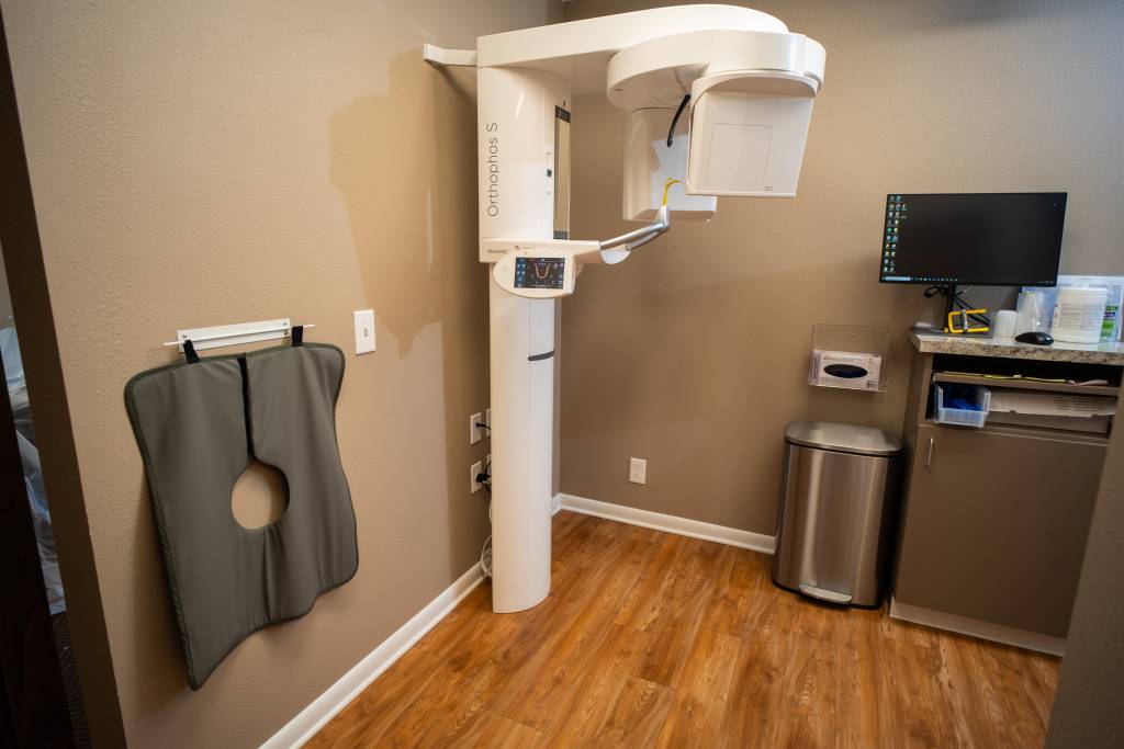 Get an accurate 3D CBCT Scan from our family dentist in Elgin, TX.